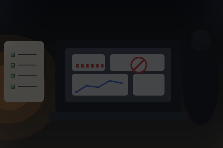 Freelancer analisando gasto com anúncios e plano de captação de clientes em uma mesa de trabalho